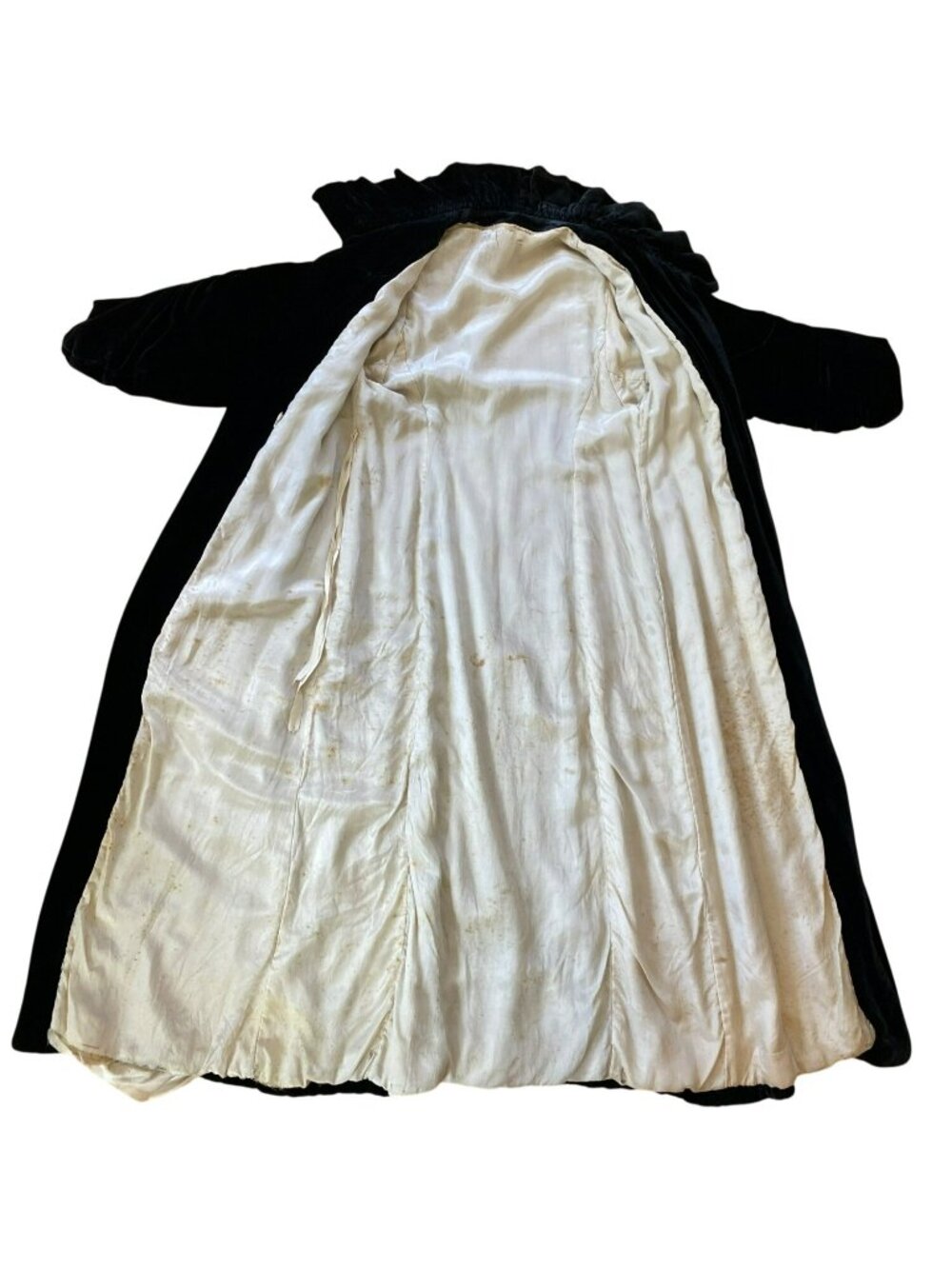 Art Deco Opera Coat Black Velvet Antique Silk Lining Great Buttons Small 1933/34 - Picture 12 of 14